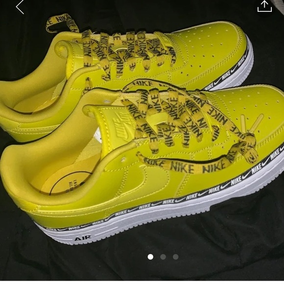 Shoes - Picture 1 of 2